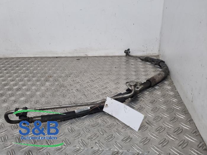 Power steering line from a Audi A4 (B8) 1.8 TFSI 16V 2008