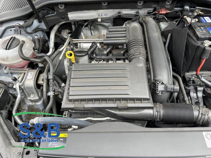 Motor de un Volkswagen Golf VII (AUA) 1.2 TSI 16V 2016
