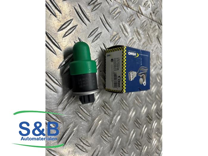 Nya Trycksensor, luftkonditionering Volkswagen Golf III (1H1) 1.6 i Pris € 33,03 Inklusive moms erbjuds av Schaap & Bron