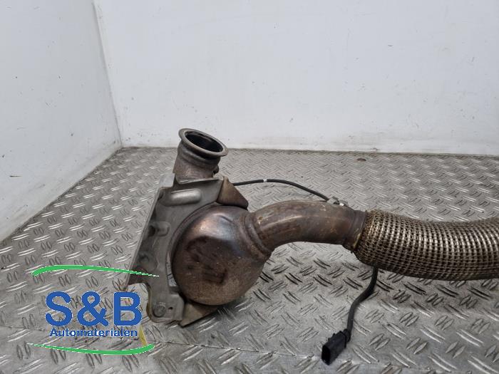 Front pipe + catalyst from a Volkswagen Golf VII (AUA) 1.0 TSI 12V BlueMotion 2015
