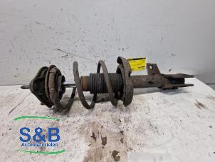 Used Front shock absorber, right Kia Cee'd Sporty Wagon (EDF) 1.4 16V Price € 35,00 Margin scheme offered by Schaap & Bron