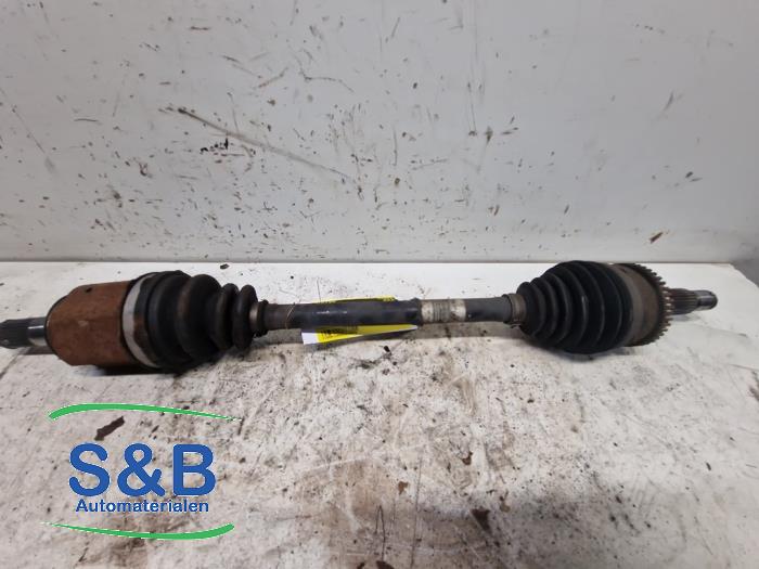 Front drive shaft, left from a Kia Cee'd Sporty Wagon (EDF) 1.4 16V 2009
