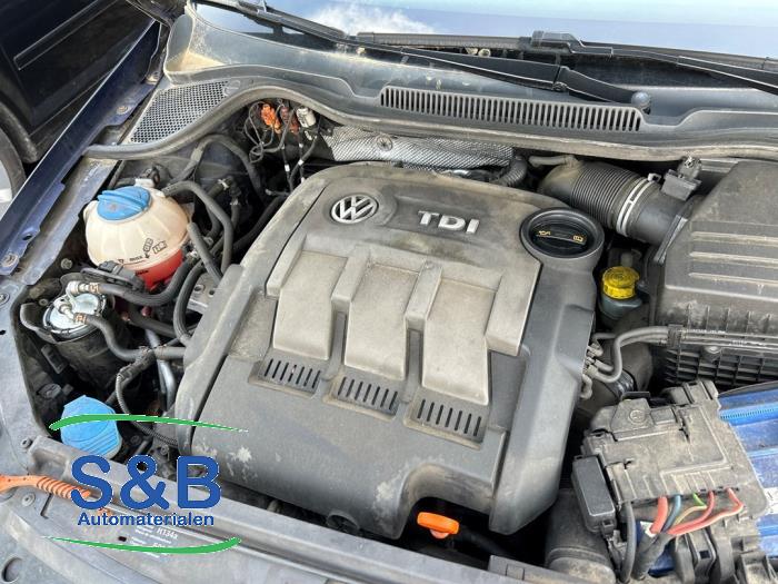 Caja de cambios de un Volkswagen Polo V (6R) 1.2 TDI 12V BlueMotion 2010