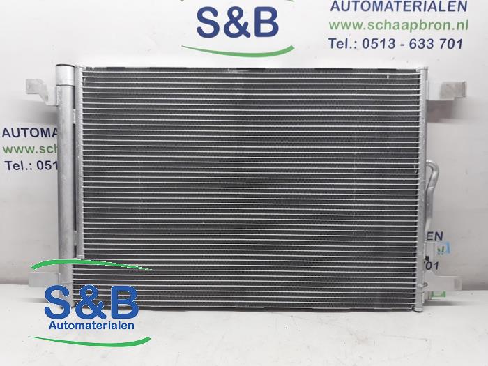 Condensador de aire acondicionado de un Volkswagen Arteon (3HAB) 2.0 TSI 16V 2017