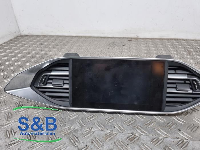 Begagnade Innerdisplay Peugeot 308 SW (L4/L9/LC/LJ/LR) 1.6 BlueHDi 120 Pris € 250,00 Marginaltabell erbjuds av Schaap & Bron
