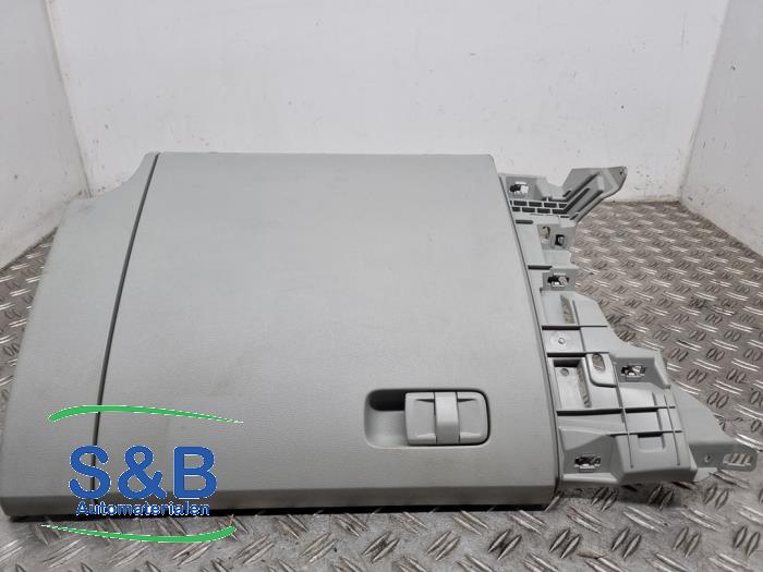 Gebrauchte Handschuhfach Seat Mii 1.0 12V Preis € 55,00 Margenregelung angeboten von Schaap & Bron