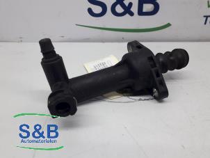 Used Clutch slave cylinder Skoda Fabia III Combi (NJ5) 1.2 TSI 16V Greentech Price € 35,00 Margin scheme offered by Schaap & Bron
