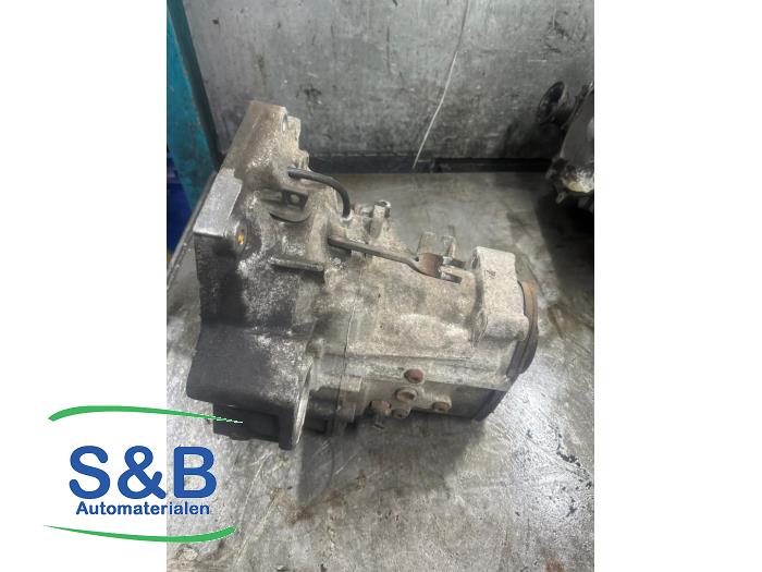 Gebrauchte Getriebe Volkswagen Polo III (6N1) 1.9 D Preis € 250,00 Margenregelung angeboten von Schaap & Bron