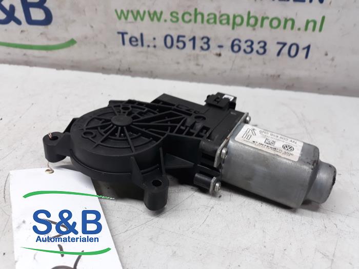 Usados Motor de ventanilla de puerta Skoda Roomster Precio € 60,00 Norma de margen ofrecido por Schaap & Bron