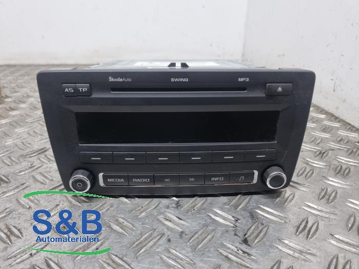 Radio CD Player Skoda Yeti 1 2 TSI 16V 1Z0035161M DELPH Radio CD Player Skoda Yeti 1 2 TSI 16V 1Z0035161M DELPH