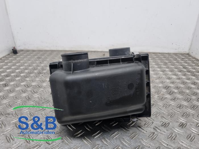 Begagnade Luftfilterhus Opel Agila (A) 1.2 16V Twin Port Pris € 19,99 Marginaltabell erbjuds av Schaap & Bron