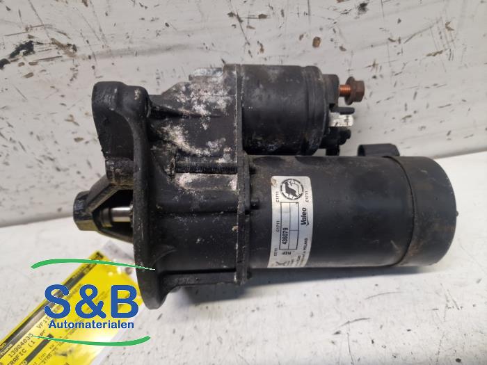 Gebrauchte Anlasser Renault Trafic I FL (TXW/P/V) 2.2 Preis € 50,00 Margenregelung angeboten von Schaap & Bron