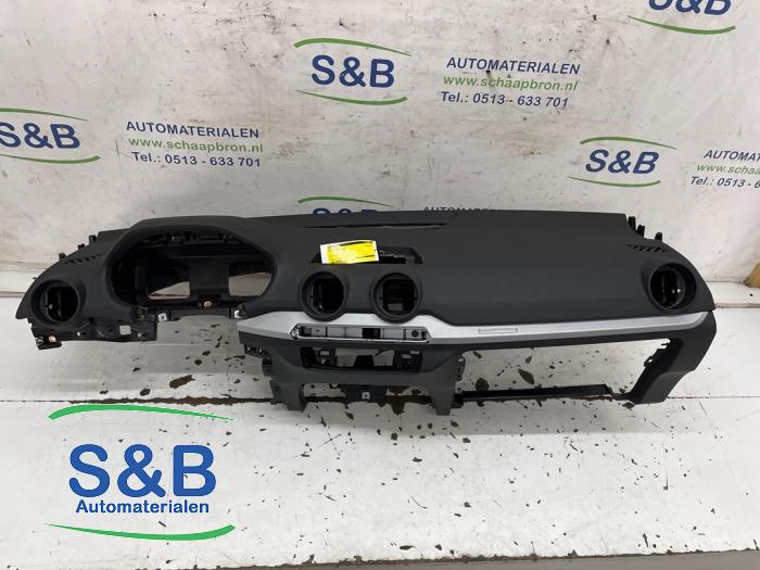 Usados Salpicadero Audi Q2 (GAB/GAG) Precio € 550,00 Norma de margen ofrecido por Schaap & Bron
