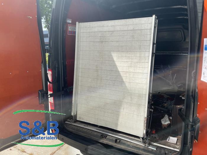 Używane Stopien tylny Renault Master III (MA/MB/MC/MD/MH/MF/MG/MH) 2.3 dCi 145 16V Cena na żądanie oferowane przez Schaap & Bron