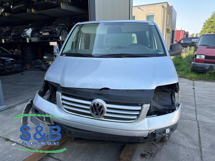 Używane Maska Volkswagen Transporter T5 2.5 TDi PF Cena € 75,00 Procedura marży oferowane przez Schaap & Bron