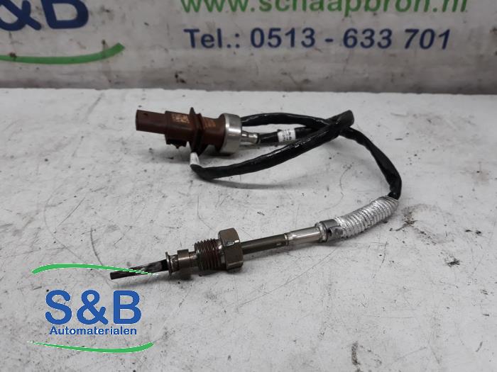 Usagé Sensor température d’échappement Volkswagen Transporter T6 Prix € 60,00 Règlement à la marge proposé par Schaap & Bron