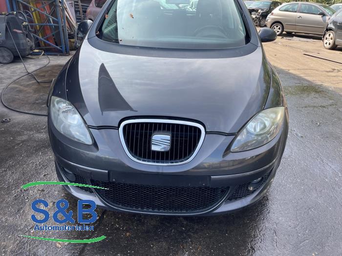 Używane Maska Seat Toledo (5P2) 1.6 Cena € 125,00 Procedura marży oferowane przez Schaap & Bron