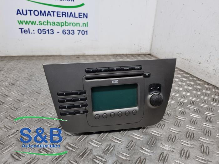 Używane Radio Seat Toledo (5P2) 1.6 Cena € 50,00 Procedura marży oferowane przez Schaap & Bron