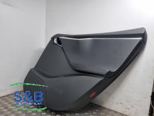 Begagnade List, bakdörr, 4-dörrars, höger Tesla Model S 70 Pris € 74,99 Marginaltabell erbjuds av Schaap & Bron