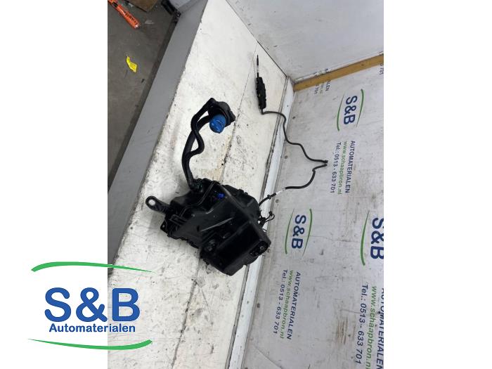 Gebrauchte Adblue Tank Volkswagen Polo V (6R) 1.2 TDI 12V BlueMotion Preis € 299,00 Margenregelung angeboten von Schaap & Bron