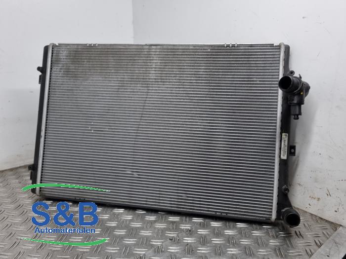 Usagé Radiateur Volkswagen Passat Variant (365) 2.0 TSI 16V Prix € 69,99 Règlement à la marge proposé par Schaap & Bron
