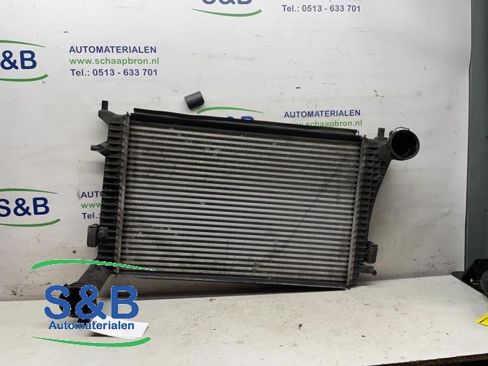 Usados Intercooler Volkswagen Caddy Combi III (2KB,2KJ) 1.9 TDI Precio € 60,00 Norma de margen ofrecido por Schaap & Bron
