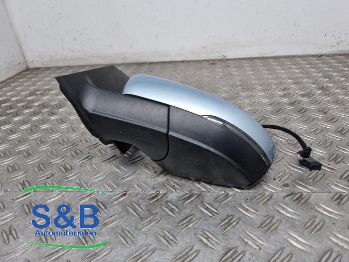 Wing mirror, left from a Volkswagen Polo V (6R) 1.2 TDI 12V BlueMotion 2011