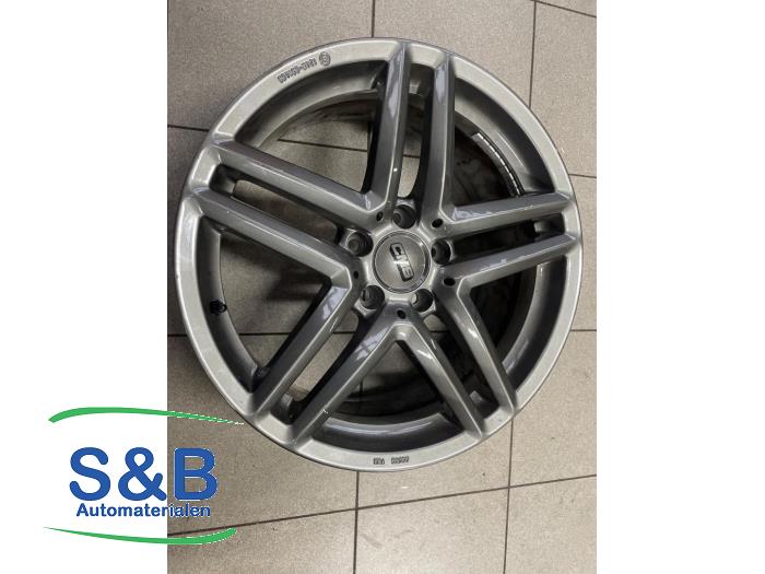 Używane Obrecz Audi A4 (B8) 1.8 TFSI 16V Cena € 125,00 Procedura marży oferowane przez Schaap & Bron