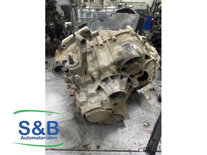 Used Gearbox Volkswagen California T6 2.0 TDI DRF 4Motion Price € 1.000,00 Margin scheme offered by Schaap & Bron