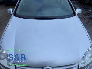 Usados Capó Volkswagen Golf V (1K1) 1.4 TSI 122 16V Precio € 75,00 Norma de margen ofrecido por Schaap & Bron