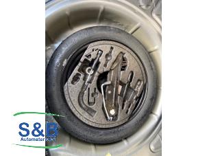 Begagnade Domkraftsset + reservhjul Volkswagen Golf V (1K1) 1.4 TSI 122 16V Pris € 120,00 Marginaltabell erbjuds av Schaap & Bron