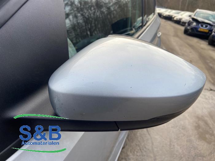 Rétroviseur extérieur gauche d'un Volkswagen Polo V (6R) 1.2 TSI 2012