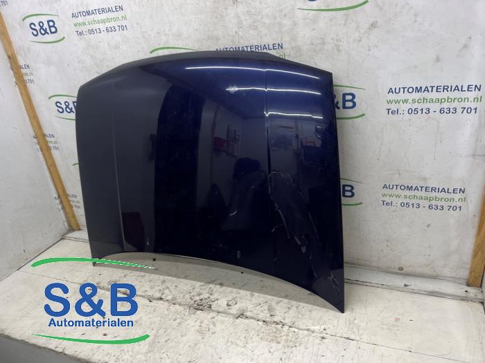 Capot d'un Volkswagen Golf III Cabrio (1E) 1.8 1995