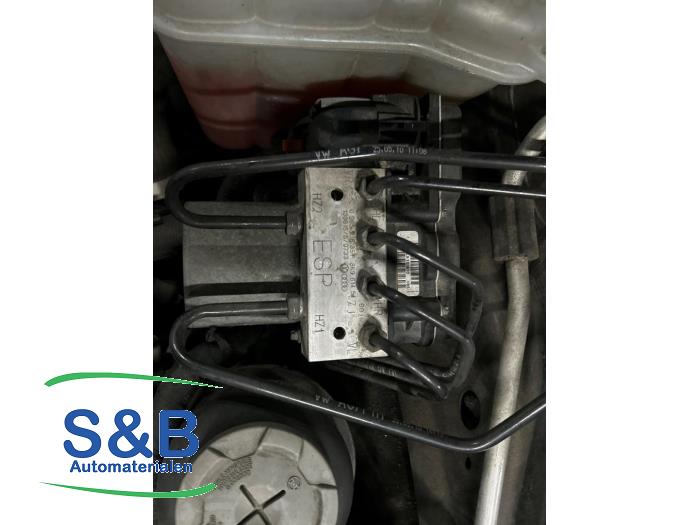 Gebrauchte ABS Pumpe Audi A4 Allroad Quattro (B8) 2.0 TFSI 16V Preis € 549,99 Margenregelung angeboten von Schaap & Bron