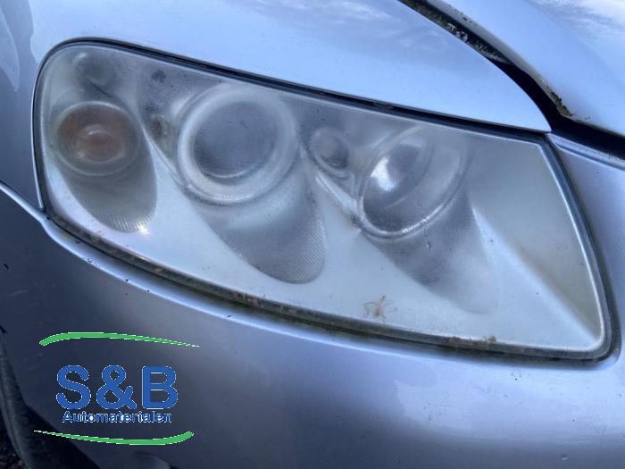 Gebrauchte Scheinwerfer rechts Volkswagen Touareg (7LA/7L6) 2.5 TDI R5 Preis € 125,00 Margenregelung angeboten von Schaap & Bron