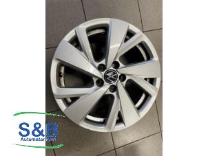 Używane Obrecz Volkswagen T-Roc 1.0 TSI 12V BlueMotion Cena € 89,00 Procedura marży oferowane przez Schaap & Bron