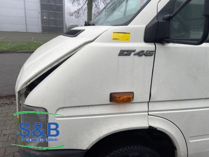 Używane Ekran lewy przód Volkswagen LT II 2.5 TDi Cena € 50,00 Procedura marży oferowane przez Schaap & Bron