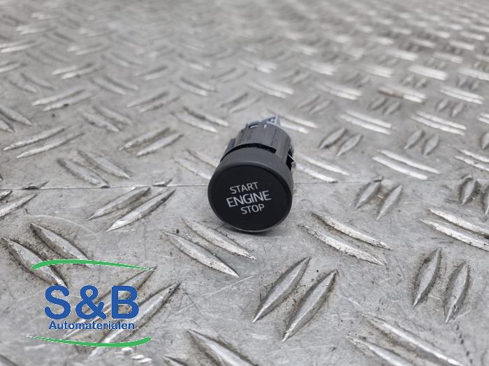 Używane Przelacznik Start/Stop Seat Leon (5FB) 1.4 TSI ACT 16V Cena € 49,99 Procedura marży oferowane przez Schaap & Bron