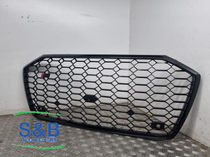 Używane Grill Audi S6 Avant (C8) 3.0 TDI V6 24V Mild hybrid Cena € 184,99 Procedura marży oferowane przez Schaap & Bron