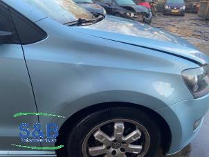 Used Front wing, right Volkswagen Polo V (6R) 1.2 TDI 12V BlueMotion Price € 75,00 Margin scheme offered by Schaap & Bron