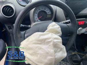 Usados Volante Peugeot 107 1.0 12V Precio € 25,00 Norma de margen ofrecido por Schaap & Bron