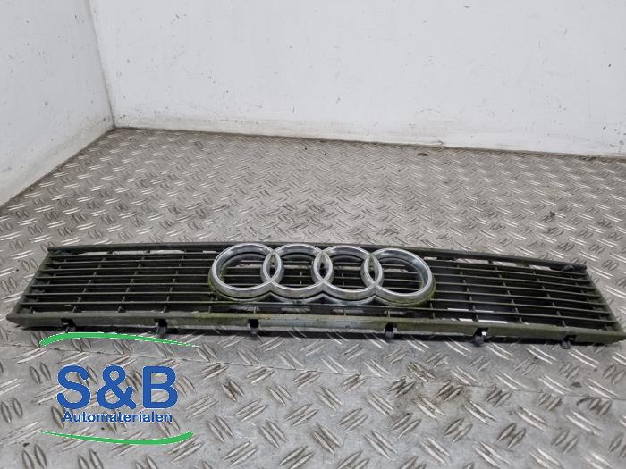 Usagé Calandre Audi 80 (B3) 1.6 Prix € 44,99 Règlement à la marge proposé par Schaap & Bron