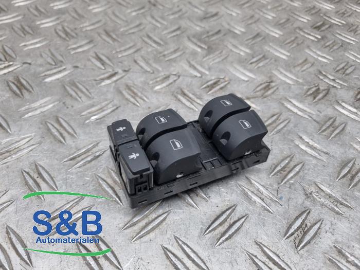 Usados Interruptor de ventanilla eléctrica Audi A6 (C6) 2.0 TDI 16V Precio € 24,99 Norma de margen ofrecido por Schaap & Bron