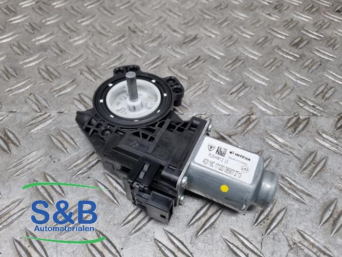 Usados Motor de ventanilla de puerta Tesla Model 3 Standard RWD Plus, Long Range RWD Precio € 34,99 Norma de margen ofrecido por Schaap & Bron