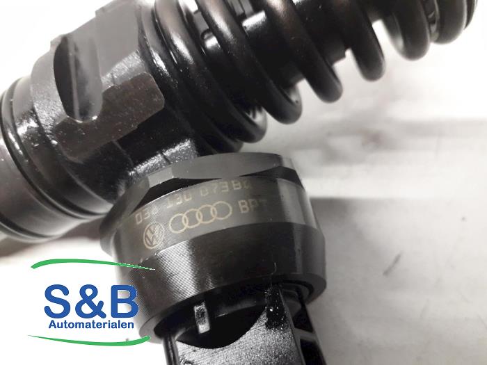 Usagé Injecteurs Audi A3 (8P1) 2.0 TDI DPF Prix € 75,00 Règlement à la marge proposé par Schaap & Bron