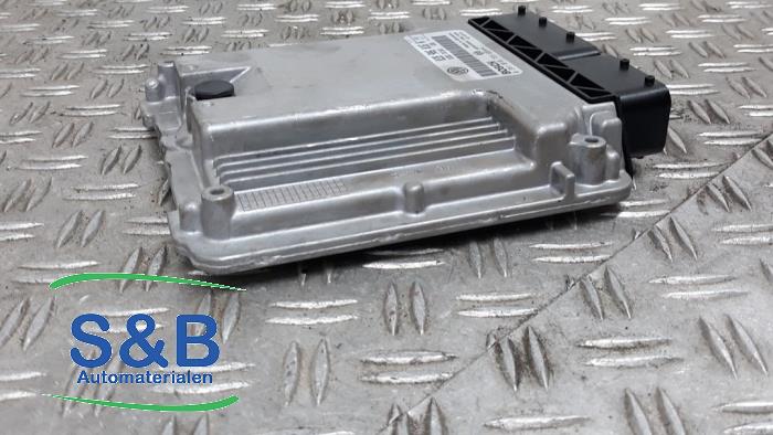 Used Engine management computer Volkswagen Transporter T5 1.9 TDi Price € 200,00 Margin scheme offered by Schaap & Bron