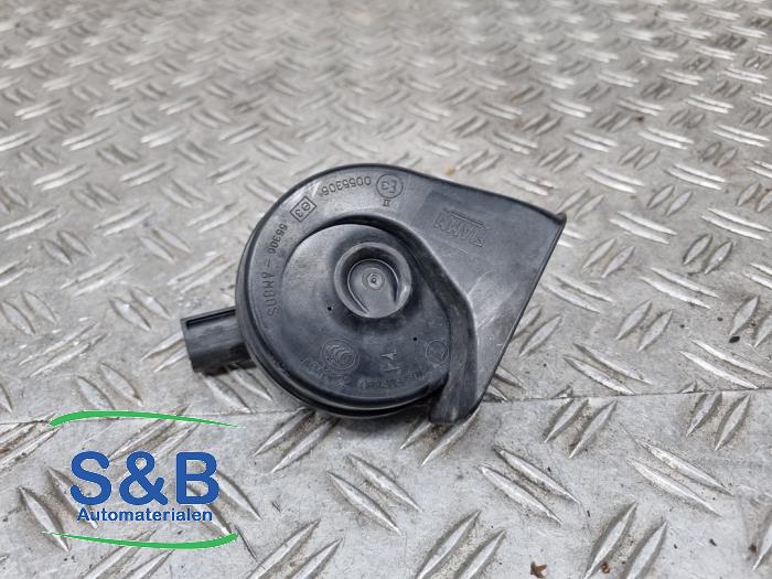 Używane Klakson Seat Leon (5FB) 1.2 TSI Ecomotive 16V Cena € 17,49 Procedura marży oferowane przez Schaap & Bron