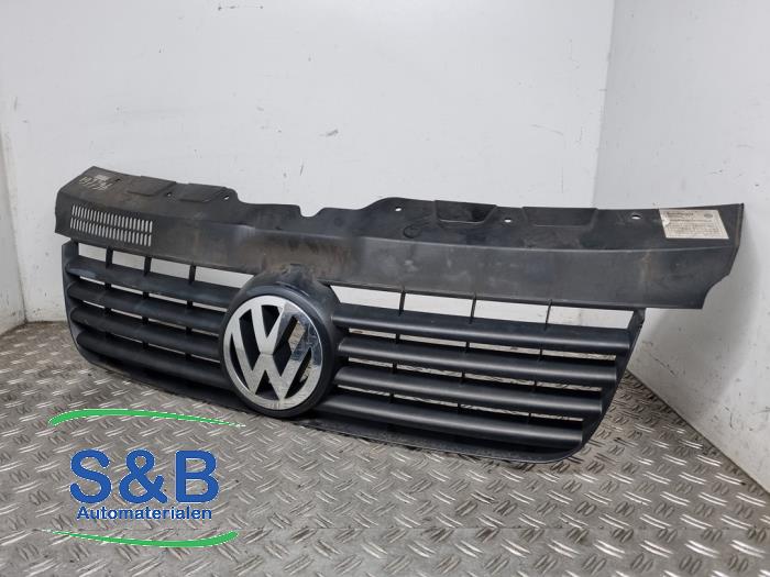 Używane Grill Volkswagen Transporter T5 1.9 TDi Cena € 34,99 Procedura marży oferowane przez Schaap & Bron