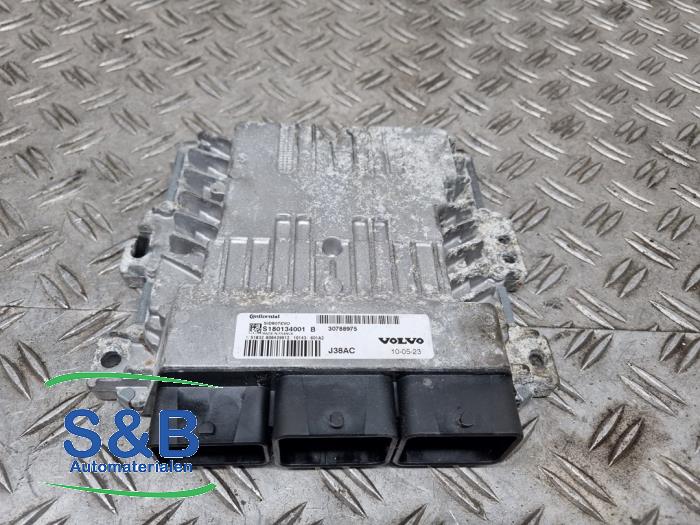 Used Engine management computer Volvo C30 (EK/MK) 1.6 D2 16V Price € 49,99 Margin scheme offered by Schaap & Bron