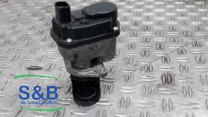 AGR Ventil van een Audi A4 (B8) 3.0 TDI V6 24V 2013